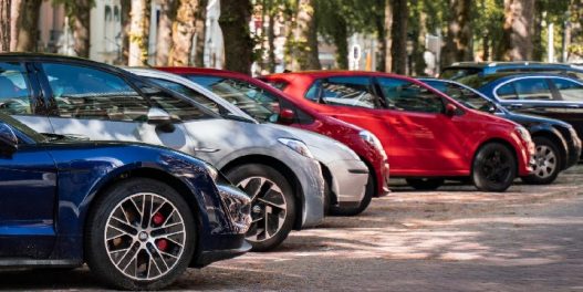 Studija: Kako bi boja vašeg automobila mogla da pogorša efekat toplotnog ostrva u gradu?